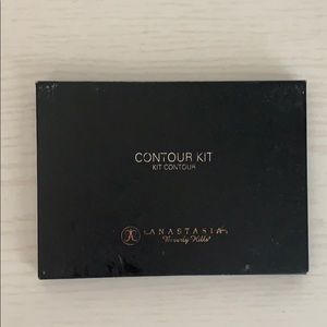 Anastasia Beverly Hills Contour Kit